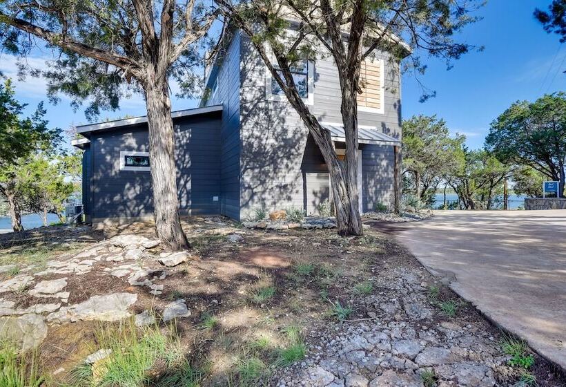 Modern Graford Cabin: Walk To Possum Kingdom Lake!