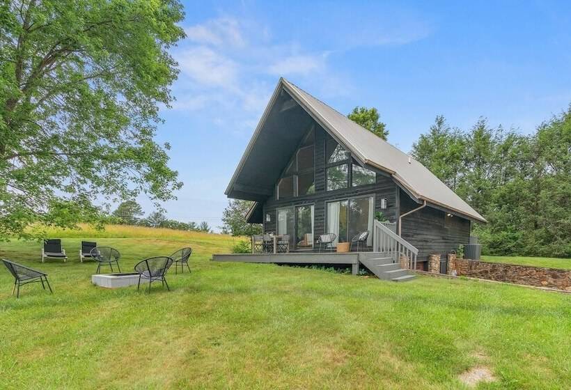 Modern Mountain Cabin By Avantstay Hot Tub