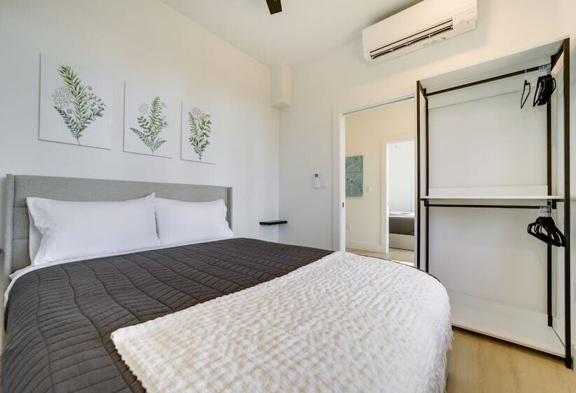 Modern Mountain View Sanctuary In Pisgah Forest