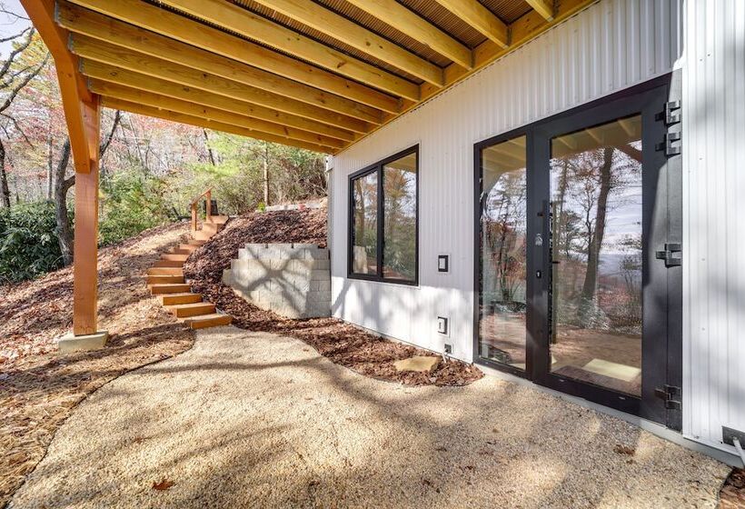 Modern Mountain View Sanctuary In Pisgah Forest
