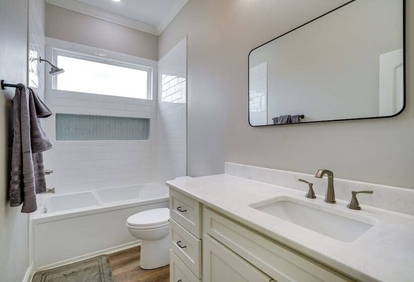 Modern Natchitoches Retreat On Cane River!