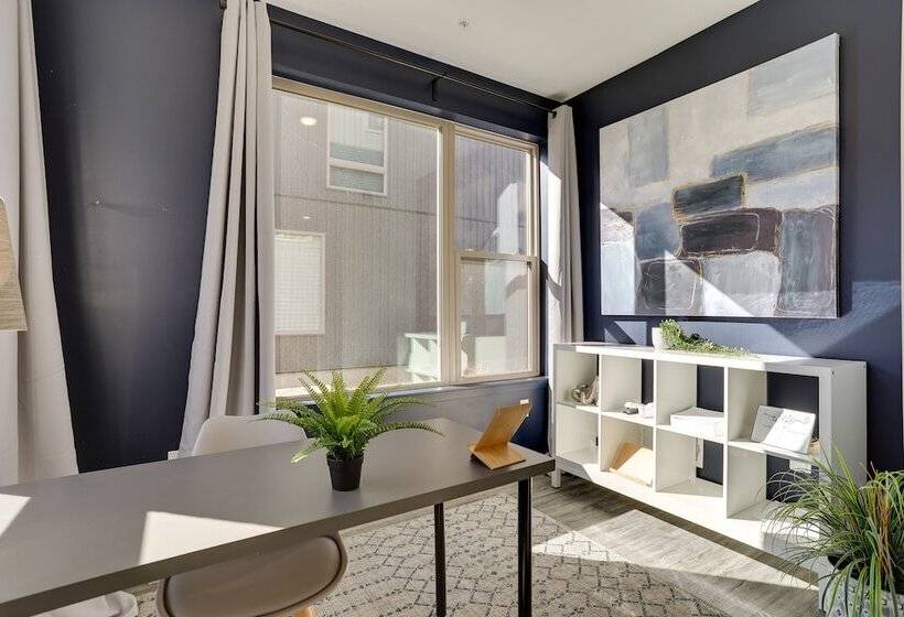 4 Mi To Center City: Philly Home W/ Rooftop Deck