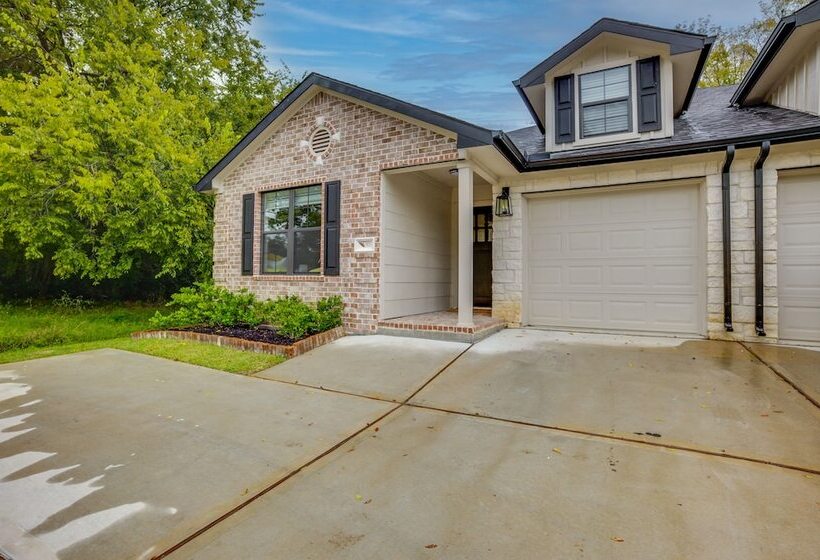Montgomery Home W/ Patio & Grill: Near Lake Conroe