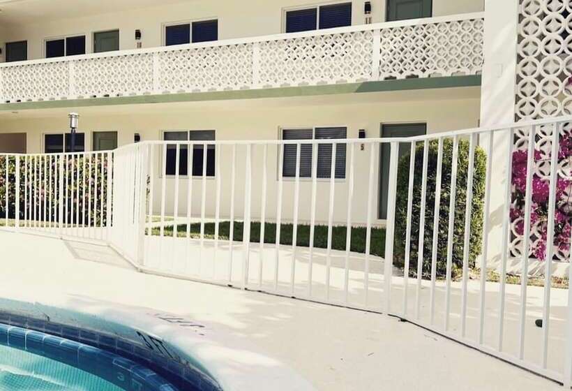 فندق على الطريق Fernando Flats