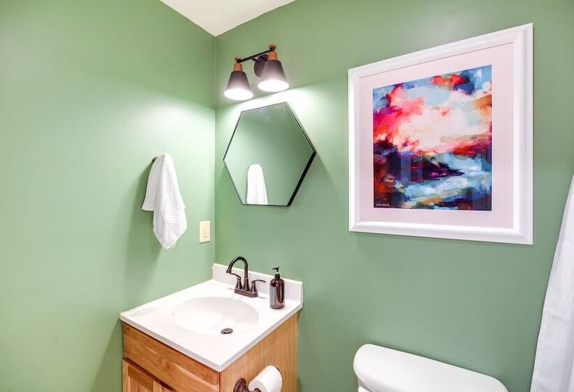 Mtn View Blue Ridge Cabin On Over 2 Acres!