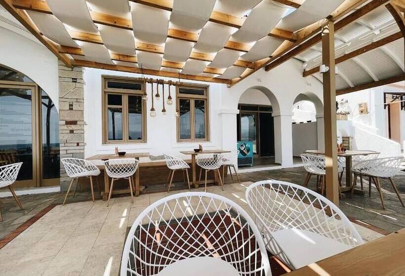 Nereides Seaside Apartments