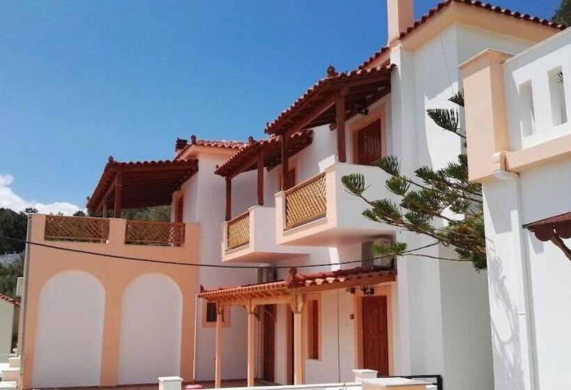 Nereides Seaside Apartments