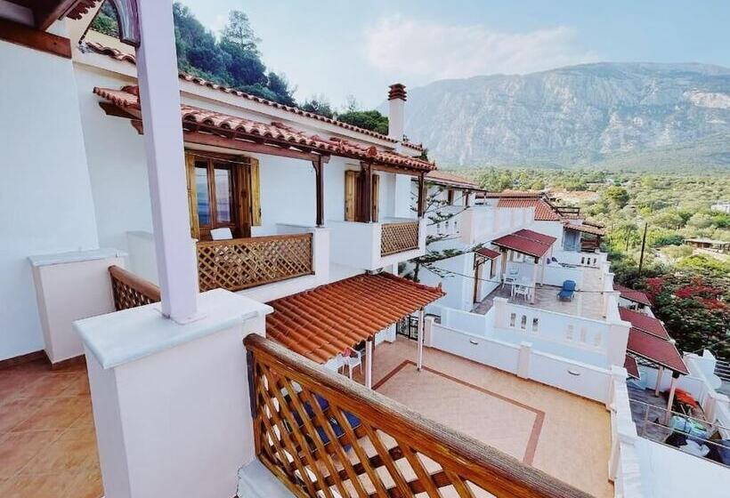 Nereides Seaside Apartments