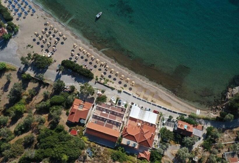 Nereides Seaside Apartments