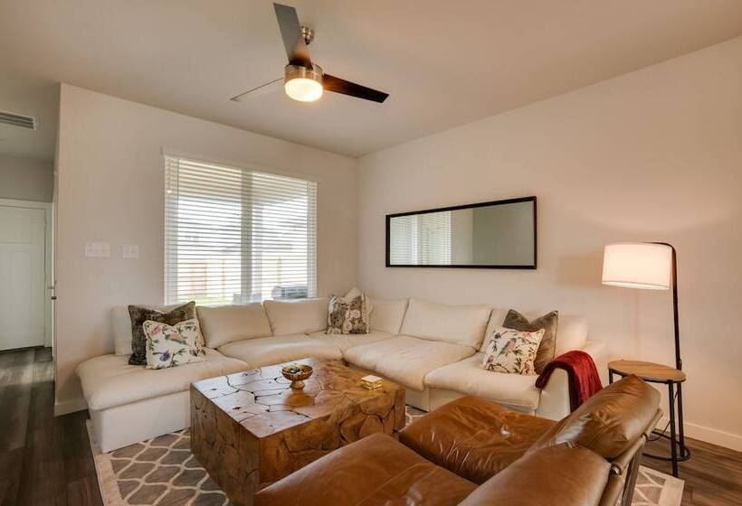 New Build College Station Home, Near Texas A & M!