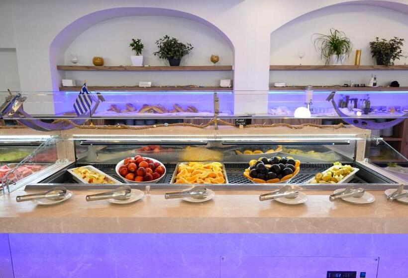 בית מלון כפרי Ninos Grand Beach Resort