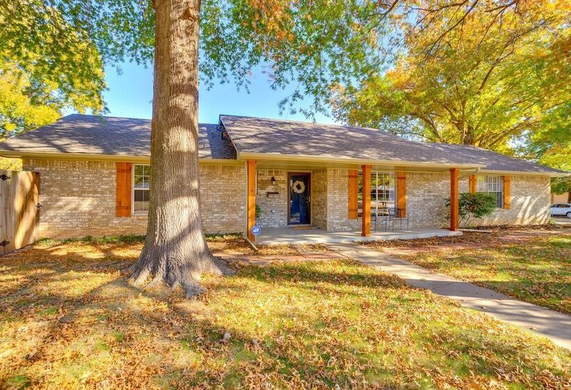 Norman Home W/ Fenced Yard & Grill: 1 Mi To Ou!