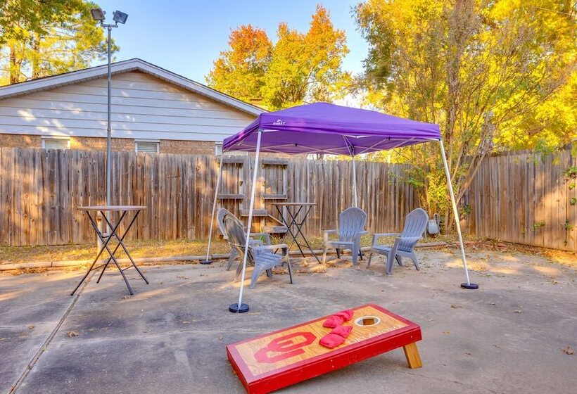 Norman Home W/ Fenced Yard & Grill: 1 Mi To Ou!