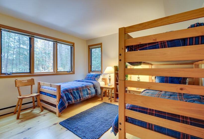 Ski & Golf: Cozy North Conway Mountain Cabin!