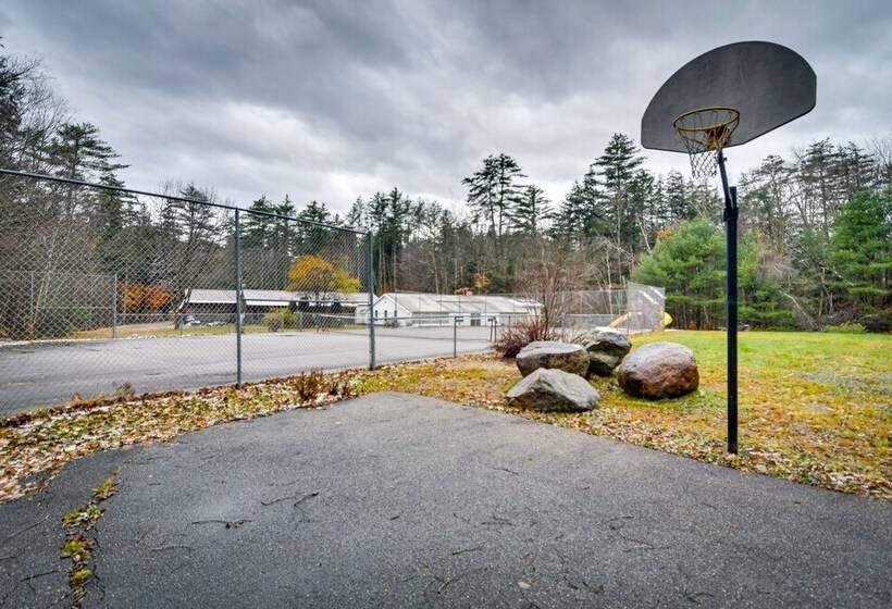 Ski & Golf: Cozy North Conway Mountain Cabin!