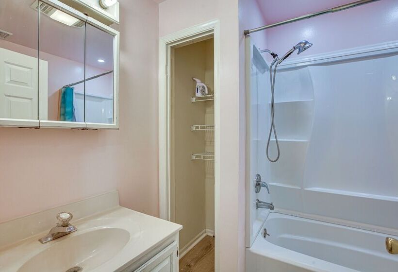 Beach House W/ Private Pool In North Wildwood