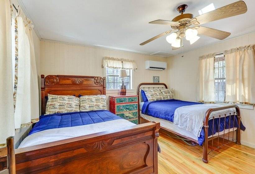 Cozy Oden Oasis W/ On Site Fishing Creek & Deck!