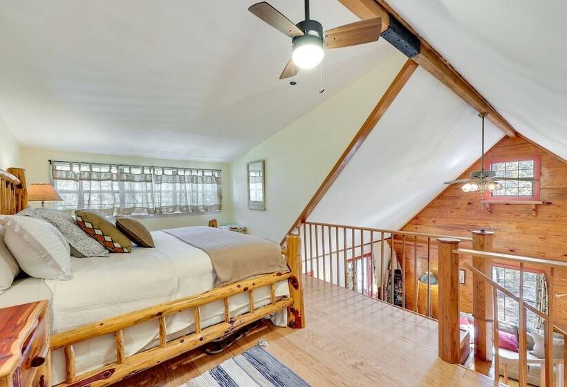 Cozy Oden Oasis W/ On Site Fishing Creek & Deck!