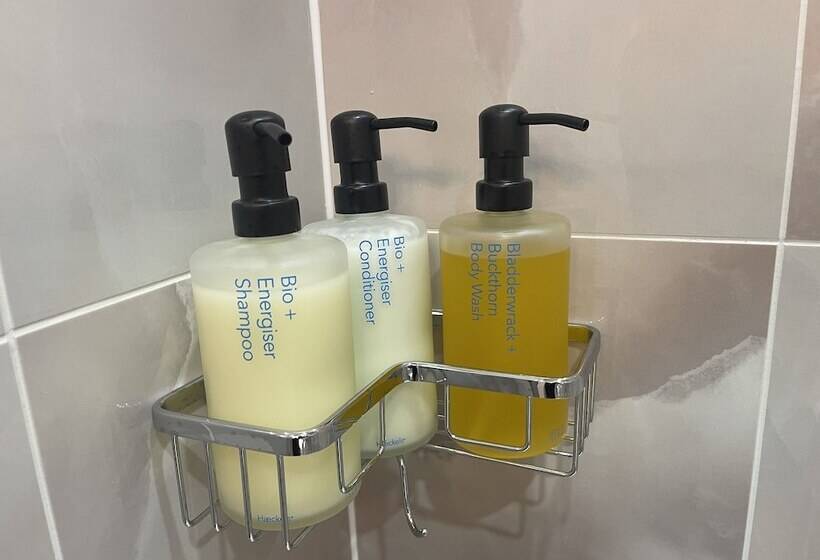 Old Town House By Ezestays, In The Heart Of The Old Town Margate