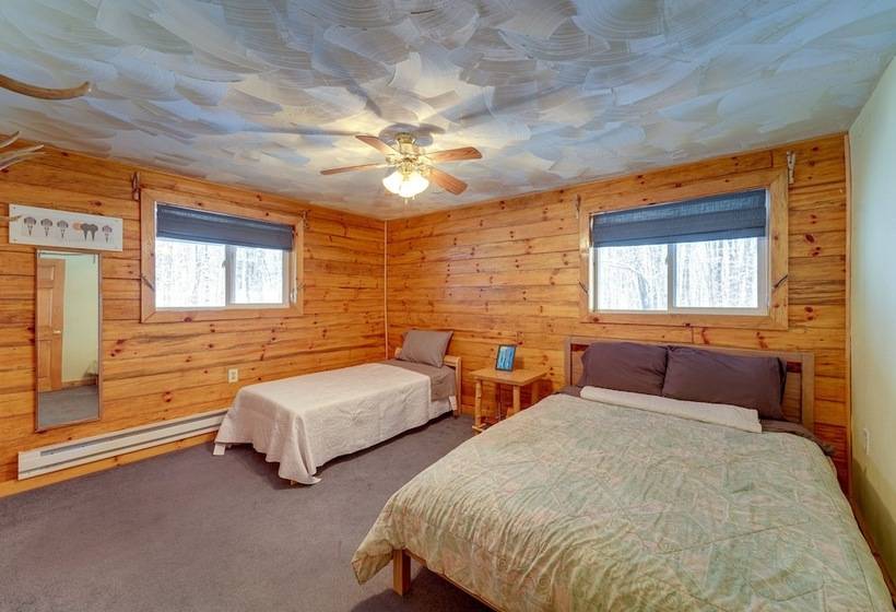 Oswegatchie River Cabin W/ Kayaks + Fire Pit!