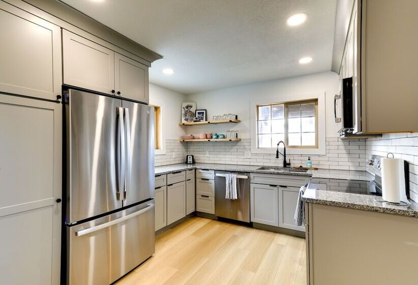 Pagosa Springs Cabin W/ Deck & Golf Course Views!