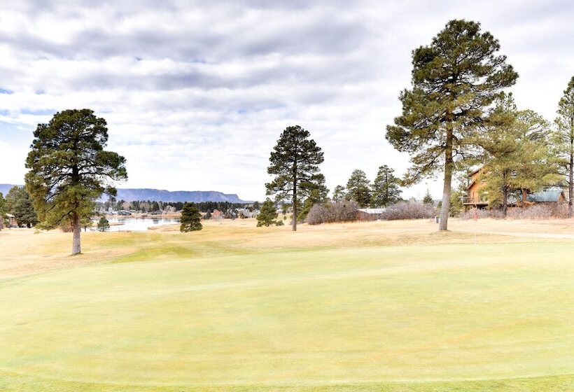 Pagosa Springs Cabin W/ Deck & Golf Course Views!