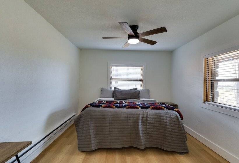 Pagosa Springs Cabin W/ Deck & Golf Course Views!