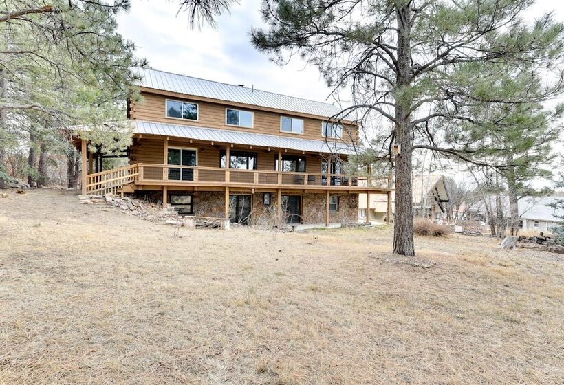 Pagosa Springs Cabin W/ Deck & Golf Course Views!