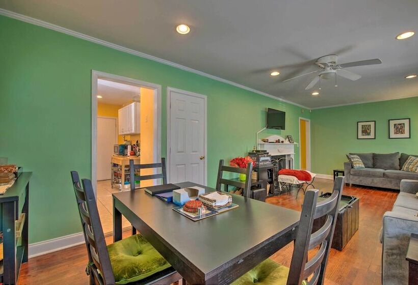 Pet Friendly Atlanta Home < 5 Mi To Downtown!