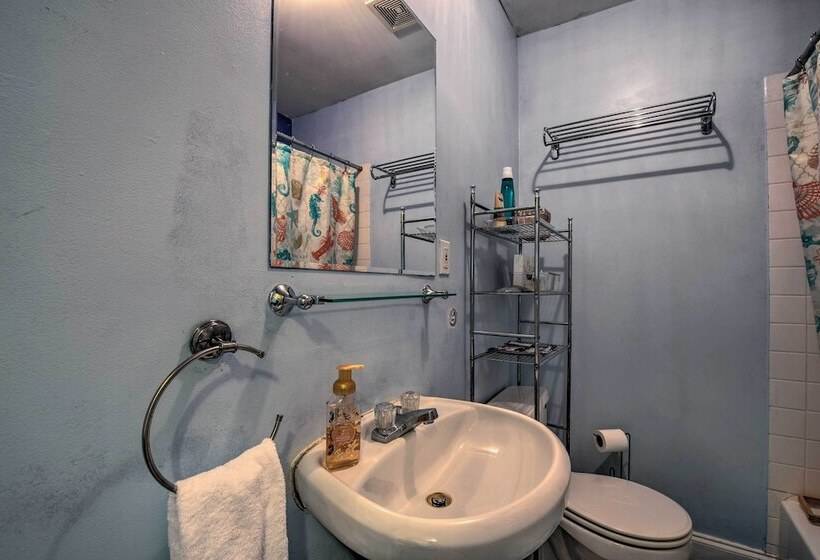 Pet Friendly Atlanta Home < 5 Mi To Downtown!