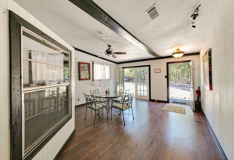 Peaceful Flower Mound Home W/ Patio On 4 Acres!