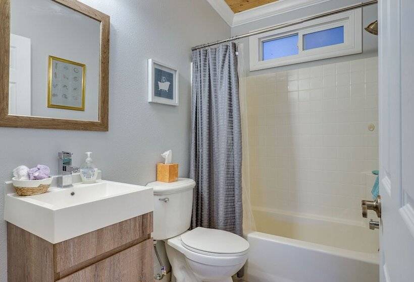 Peaceful Lower Lake Home ~ 5 Mi To Clear Lake!