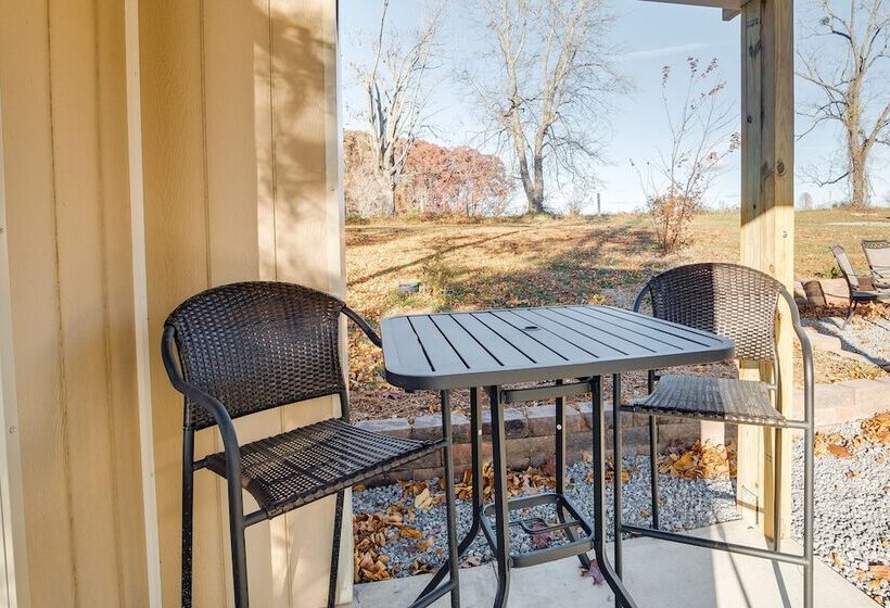 Peaceful Russell Springs Home W/ Fire Pit & Pond!