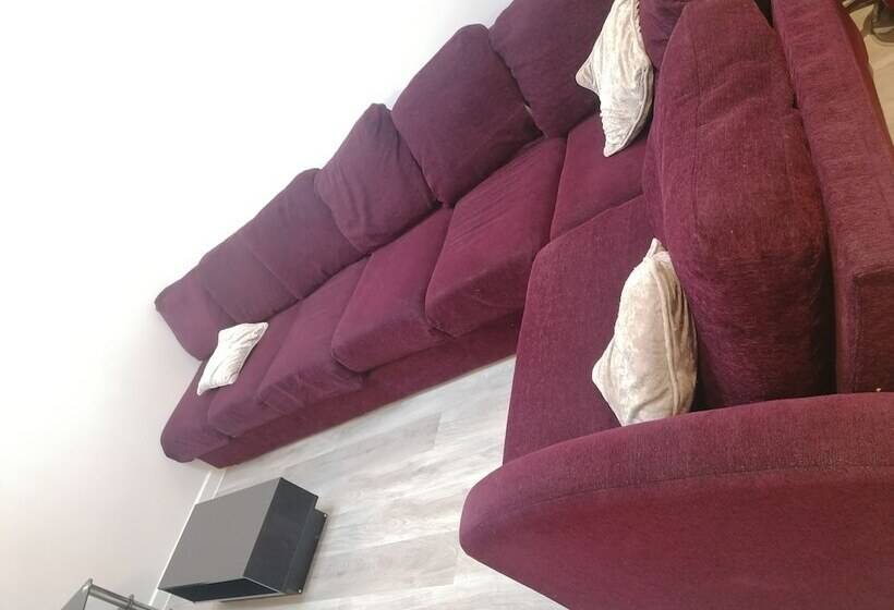 Пансион 92 Seaford Street