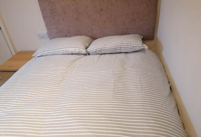 Пансион 92 Seaford Street