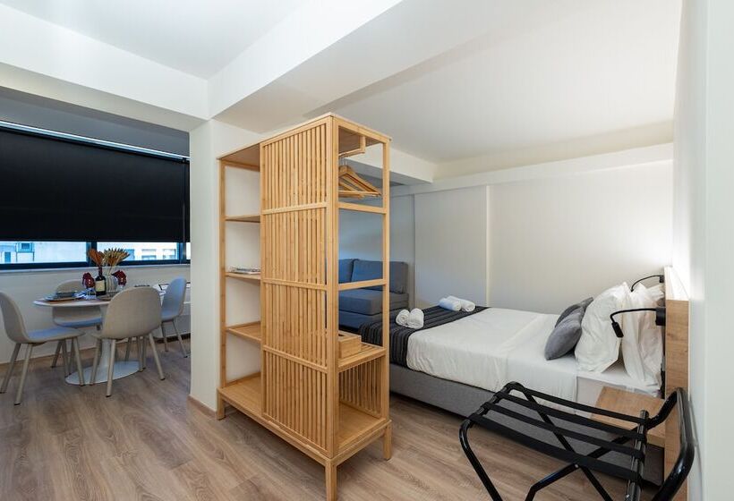 بنسيون Athens Airport Living Spaces