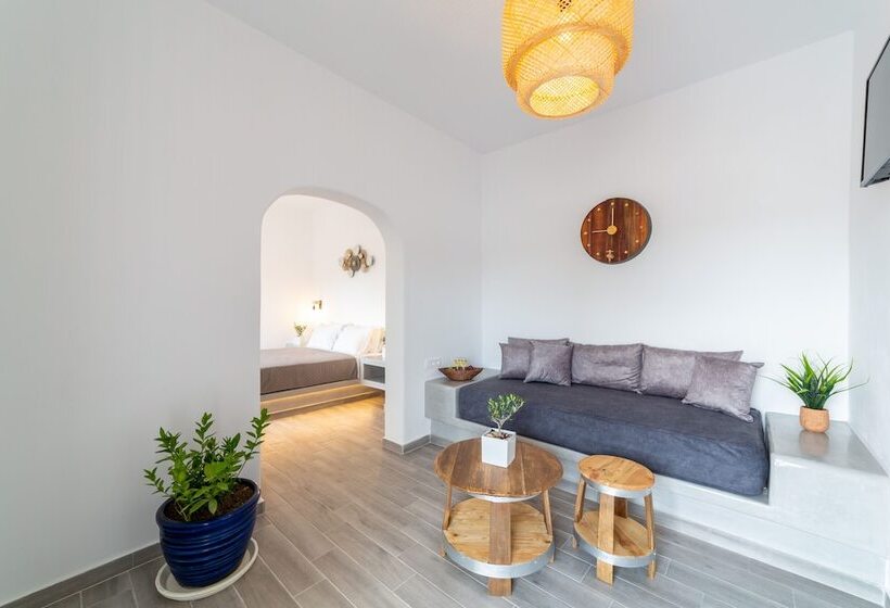 פנסיון Athiri Luxury Suites