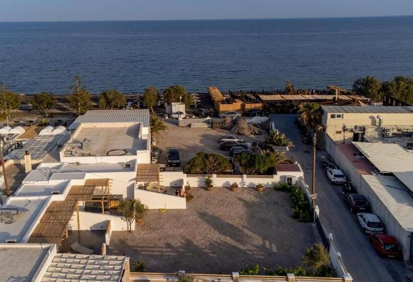 פנסיון Athiri Luxury Suites