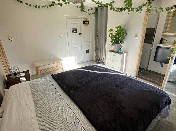 ペンション Chambres D Hôtes Les Chaillottes