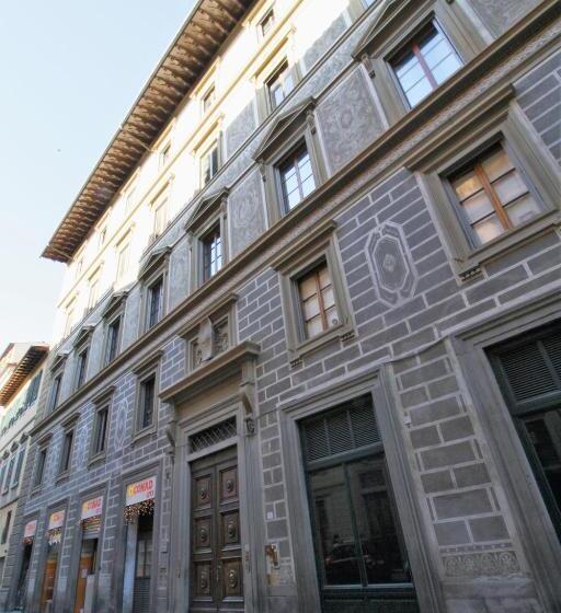 پانسیون Corsini Tintori