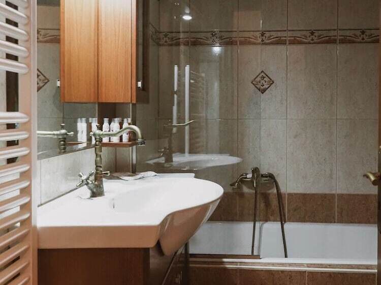 膳宿费 Elati Leisure  Suites & Apartments