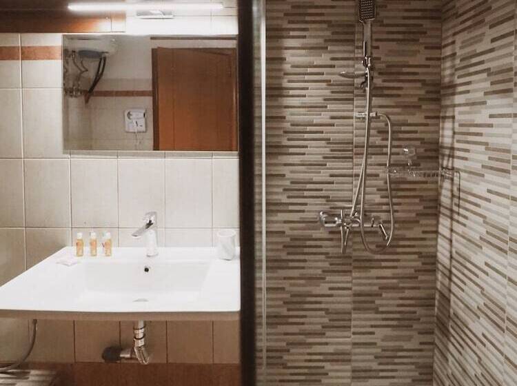 פנסיון Elati Leisure  Suites & Apartments