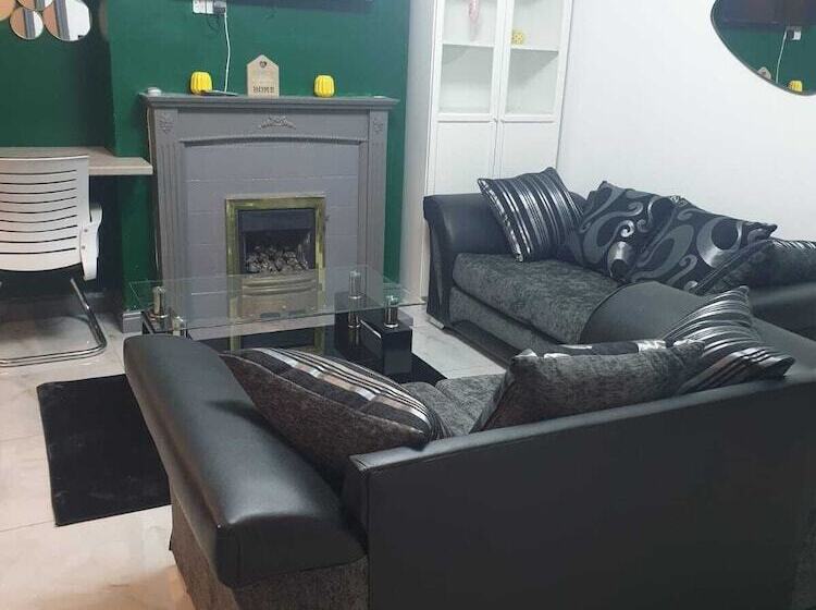 Пансион Holiday Plus New Castle