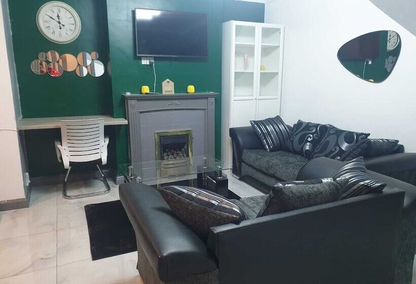 Пансион Holiday Plus New Castle