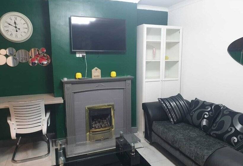 Пансион Holiday Plus New Castle