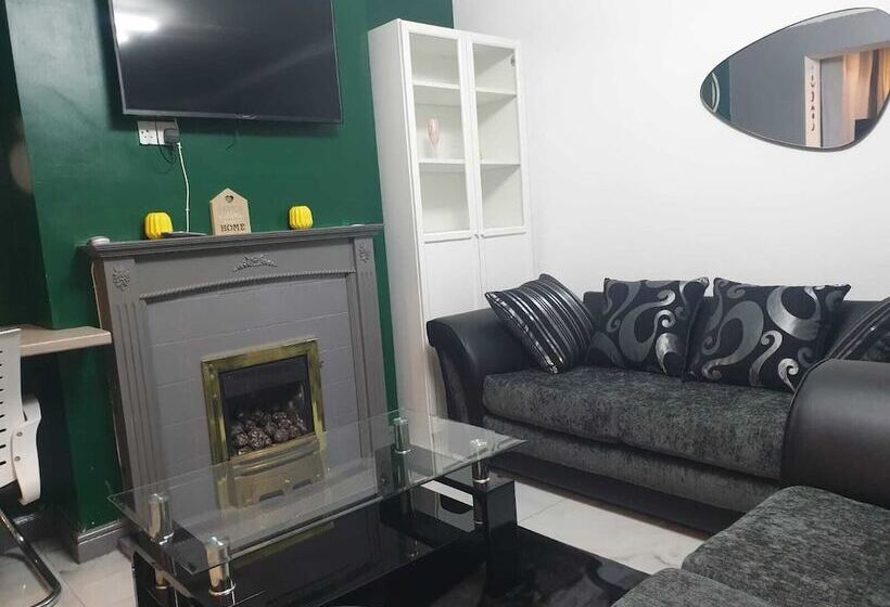 Пансион Holiday Plus New Castle