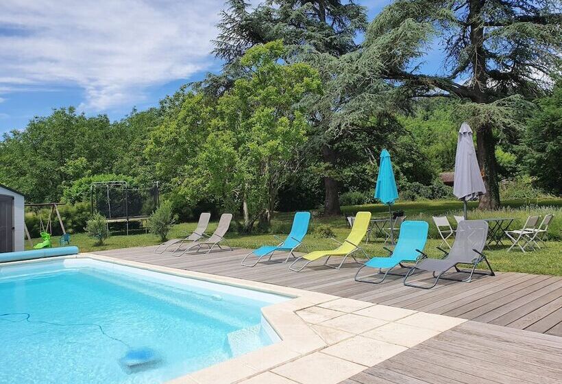 膳宿费 Le Cèdre Bleu