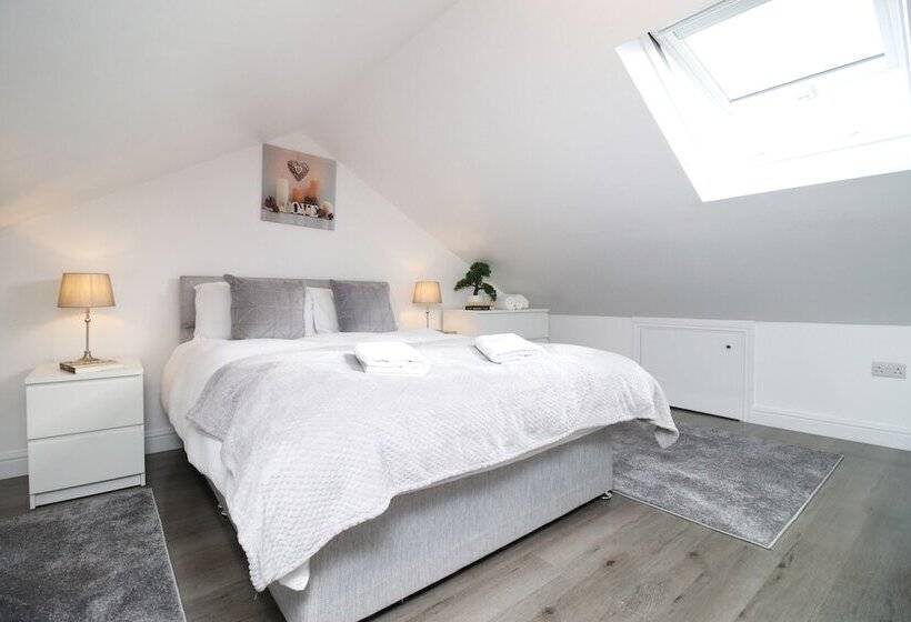 膳宿费 Cardiff Private Double Rooms With Shared Bathroom Wi Fi And Free On Street Parking