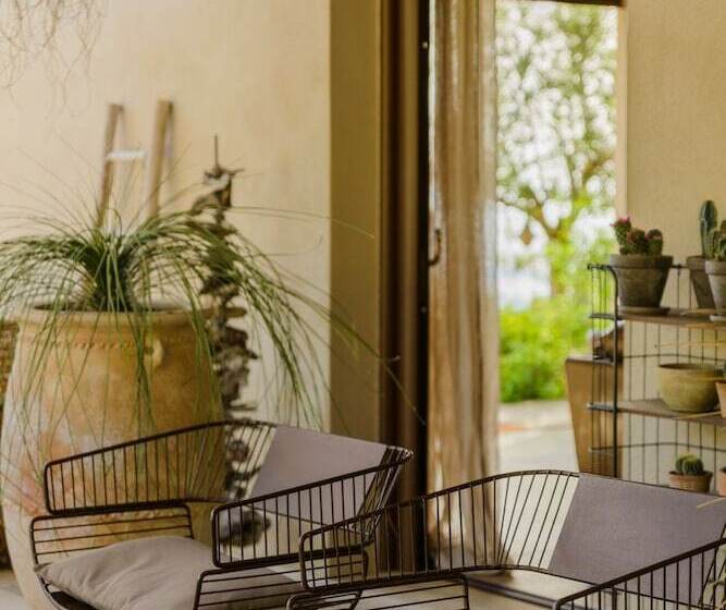 膳宿费 Terre De Maquis