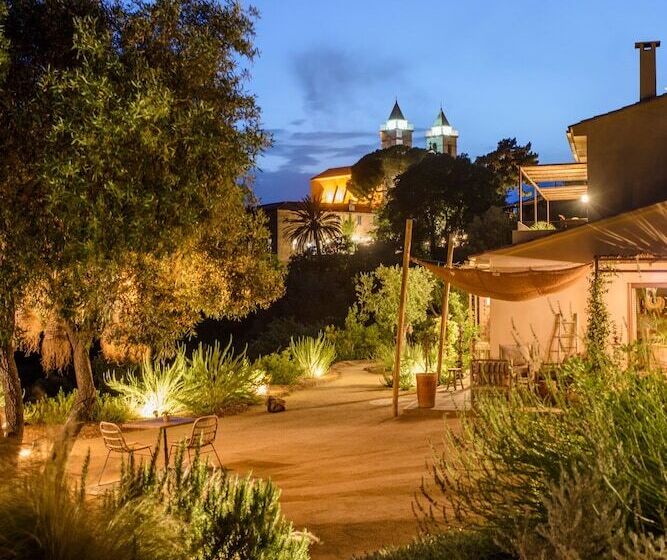 膳宿费 Terre De Maquis